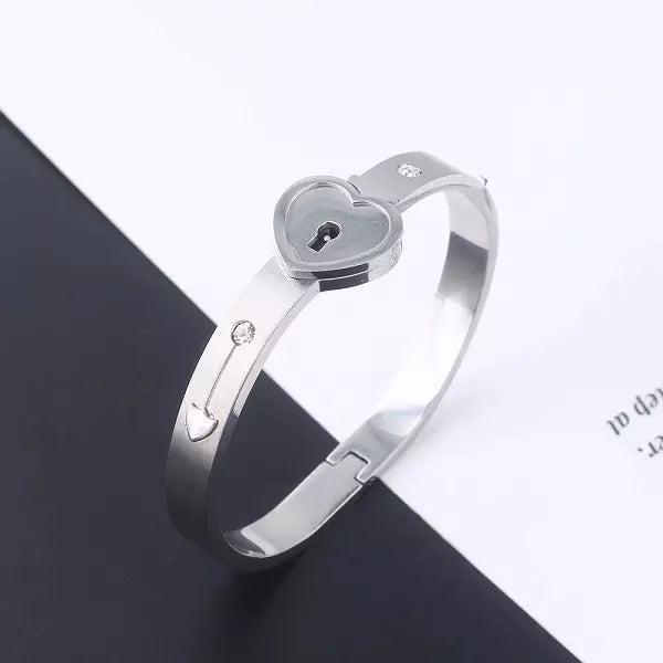 PULSERA LLAVE DEL CORAZÓN CON COLLAR TT